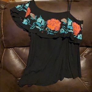 Gorgeous gently used boutique top size medium